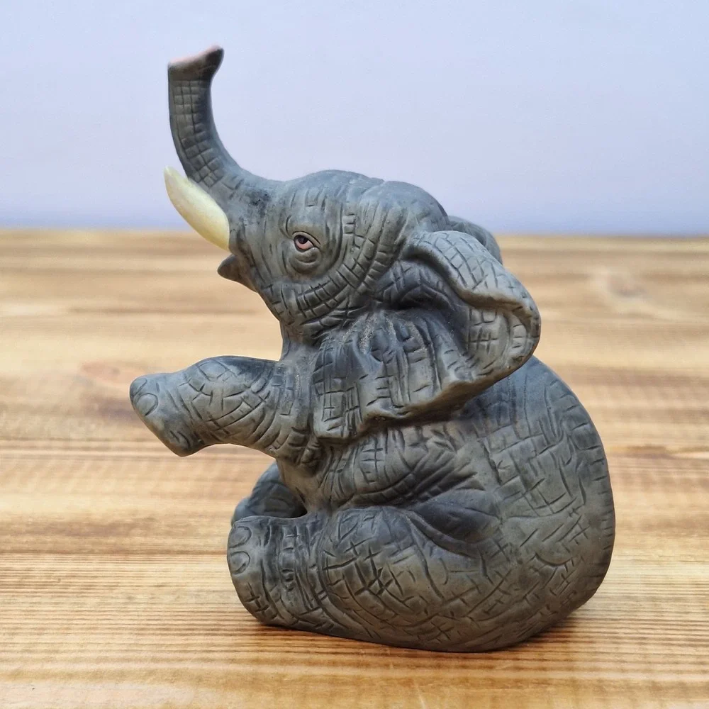 Baby Elephant Gray‎ sitting Trunk up Tusk Pink tongue 3.5